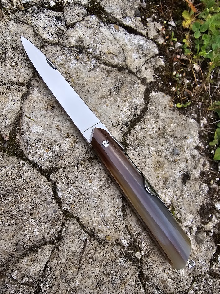 AFFUTIOT 10cm EN CORNE BLONDE